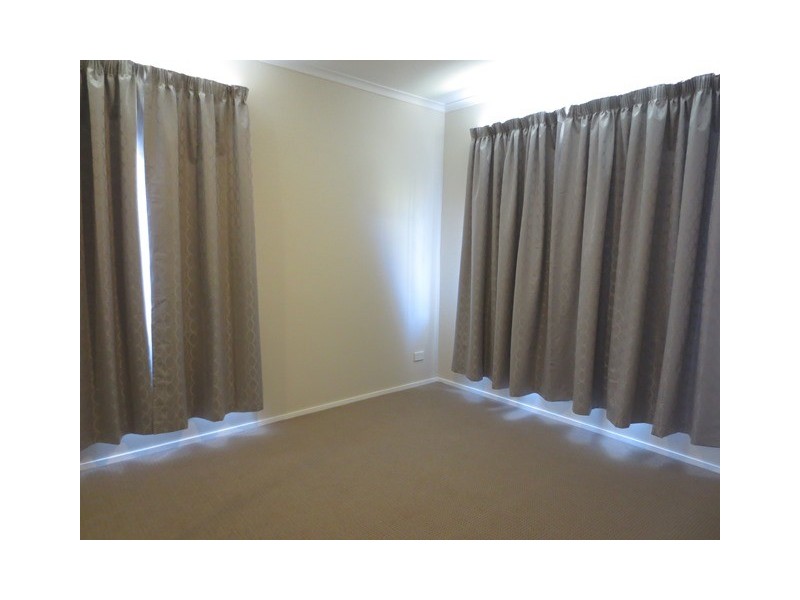 16 Whitaker Avenue, Laverton VIC 3028