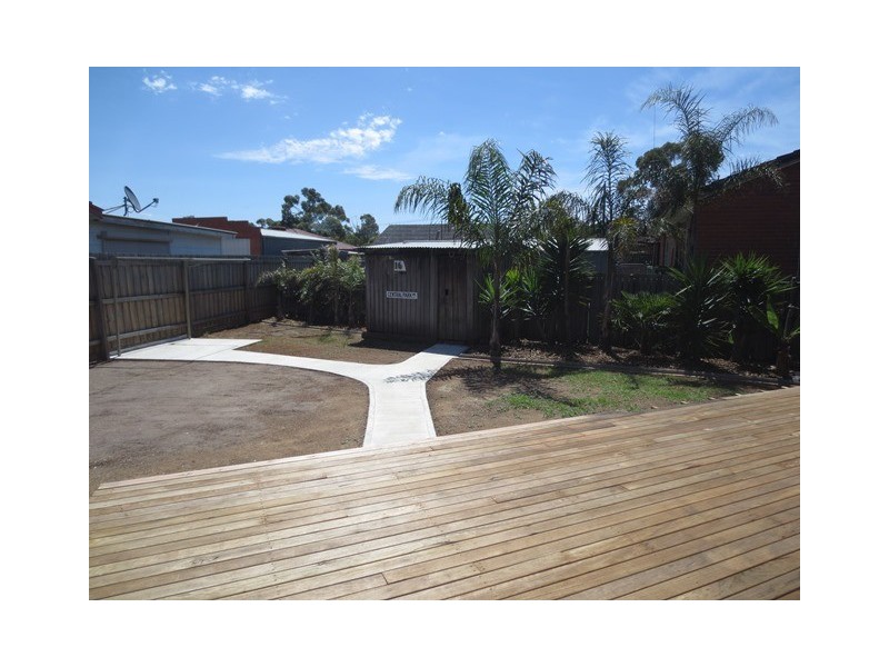 16 Whitaker Avenue, Laverton VIC 3028