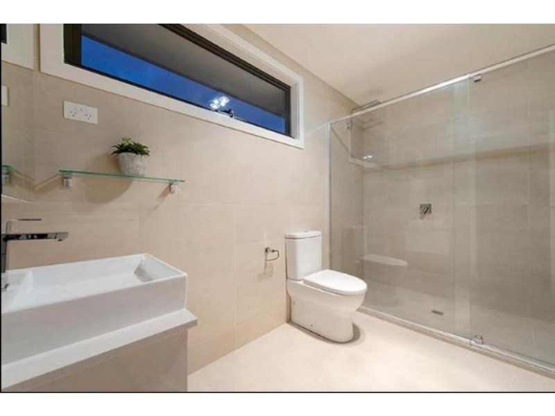 21D Upton Street, Altona VIC 3018