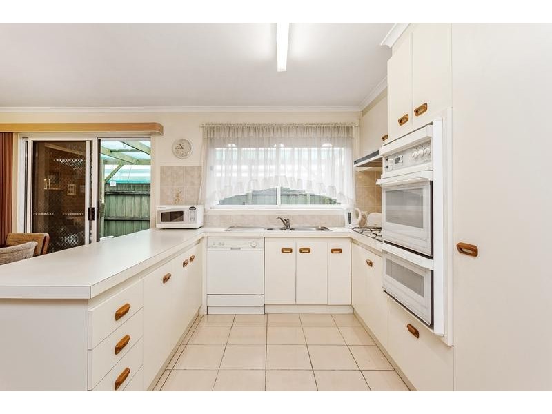 2/34 Romawi Street, Altona VIC 3018