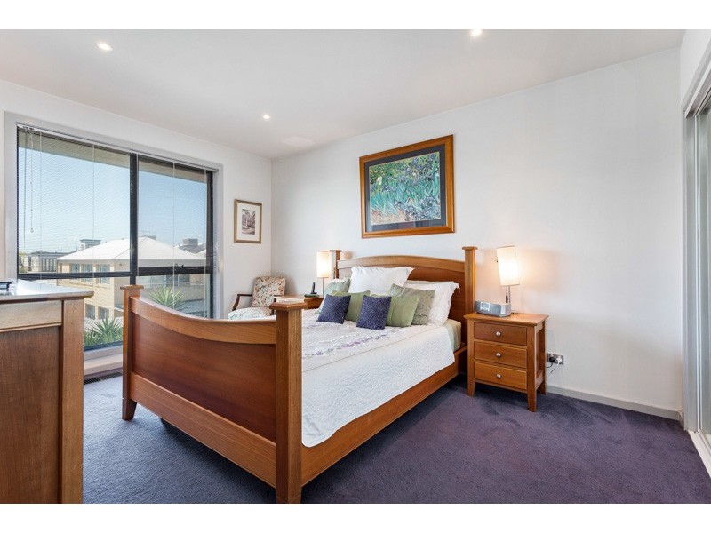 81 Esplanade, Altona VIC 3018