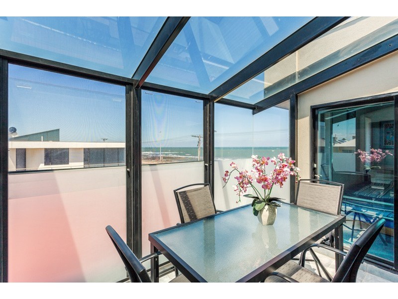 81 Esplanade, Altona VIC 3018