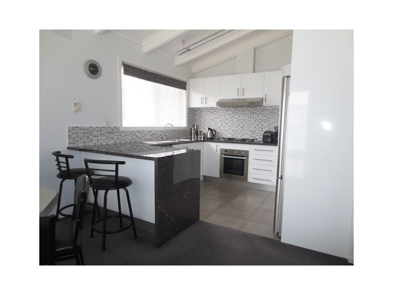 1/119 Railway Street, Altona VIC 3018
