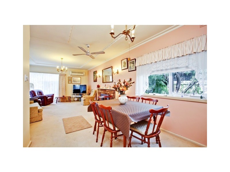 18 Merritt Court, Altona VIC 3018