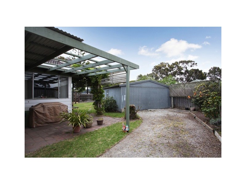 18 Merritt Court, Altona VIC 3018