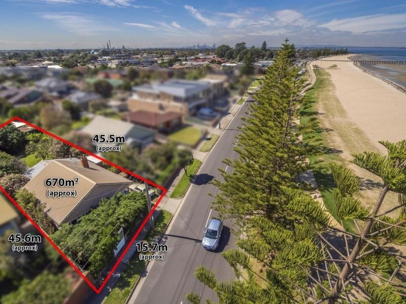 207 Esplanade, Altona VIC 3018