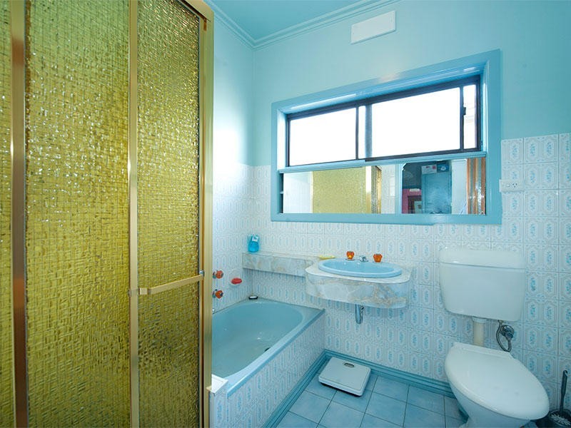 31 Conifer Avenue, Brooklyn VIC 3012