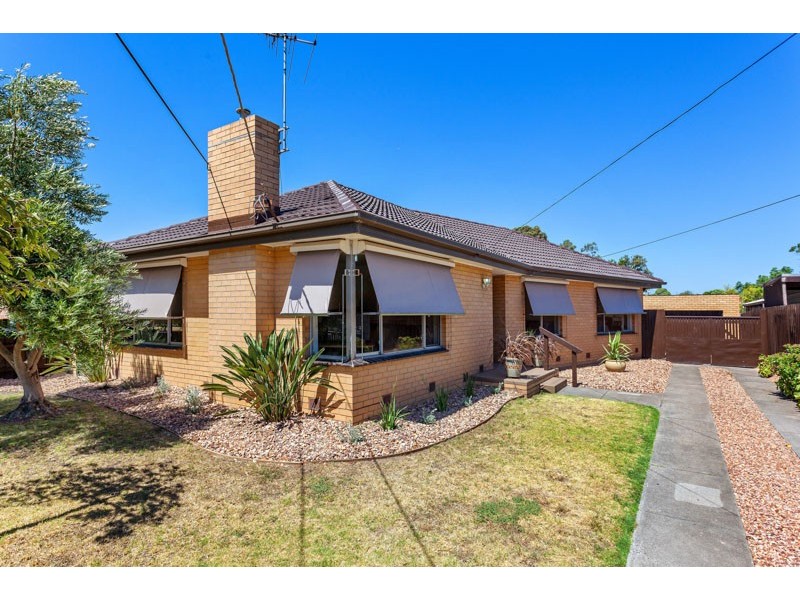 38 Simmons Drive, Seaholme VIC 3018