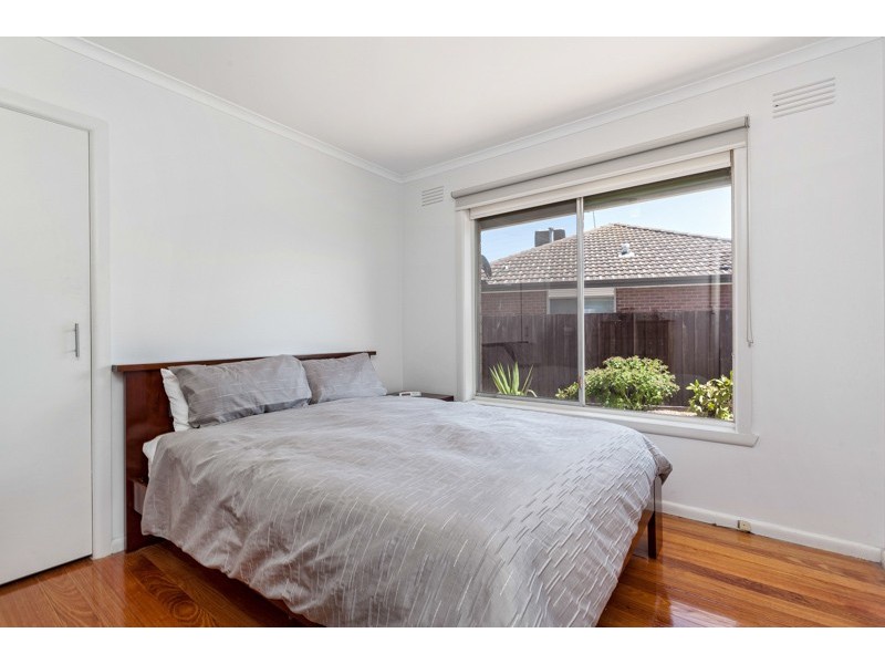 38 Simmons Drive, Seaholme VIC 3018