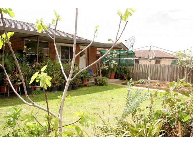 99 Hall Avenue, Altona Meadows VIC 3028