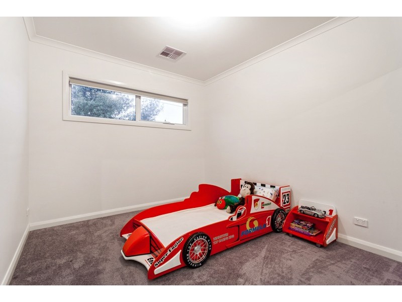 105a Grieve Parade, Altona VIC 3018