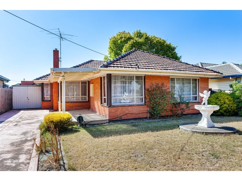18 Rosala Ave, Altona North VIC 3025