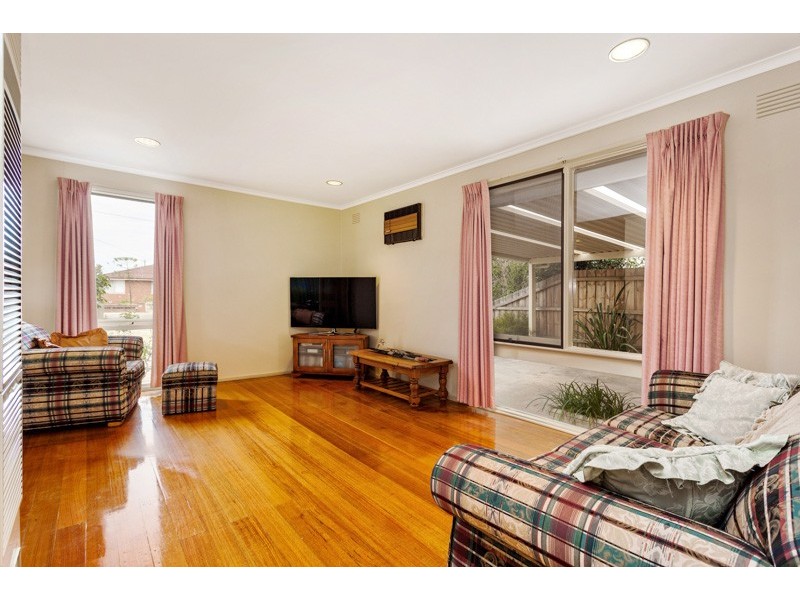 10 Rush Court, Altona VIC 3018