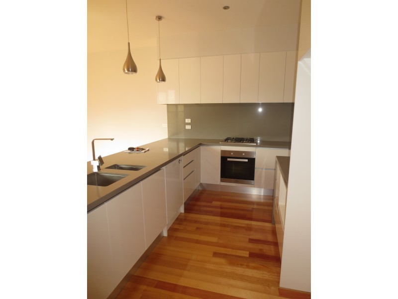 63 Bracken Grove, Altona VIC 3018