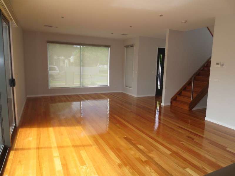 63 Bracken Grove, Altona VIC 3018