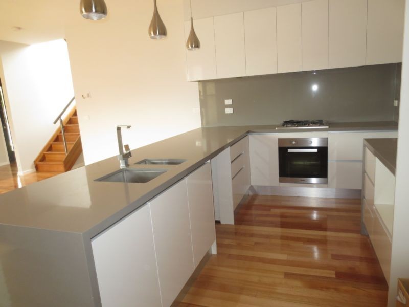 14 Dendulk Avenue, Altona VIC 3018