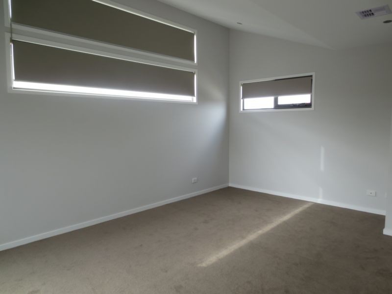 14 Dendulk Avenue, Altona VIC 3018