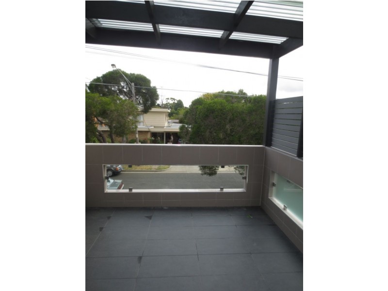 14 Dendulk Avenue, Altona VIC 3018
