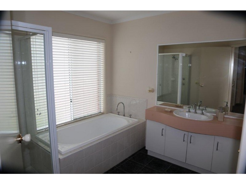 23 Romawi Street, Altona VIC 3018