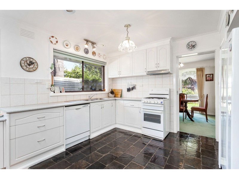 11 Martin Court, Seaholme VIC 3018