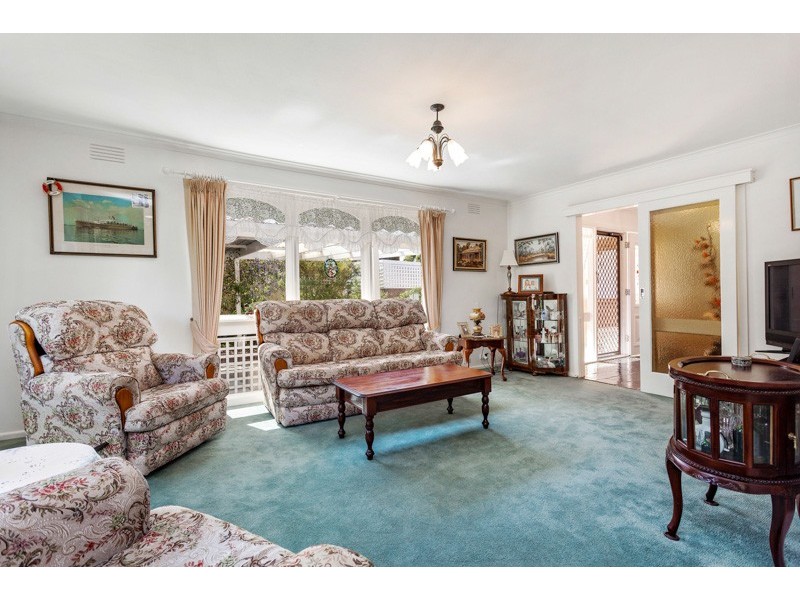 11 Martin Court, Seaholme VIC 3018