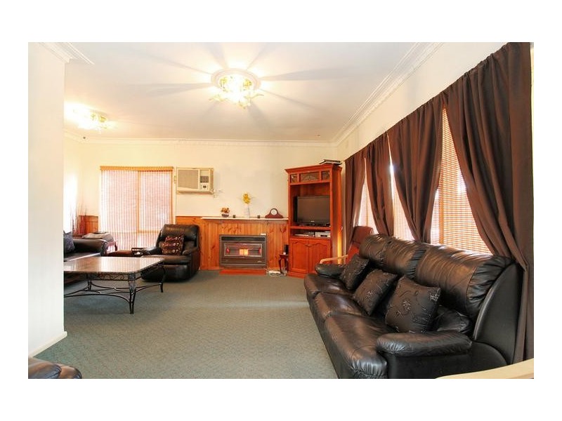 83 May Street, Altona North VIC 3025