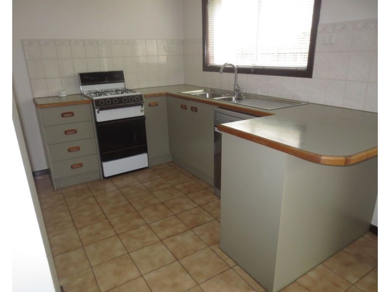 217 Victoria St, Altona Meadows VIC 3028