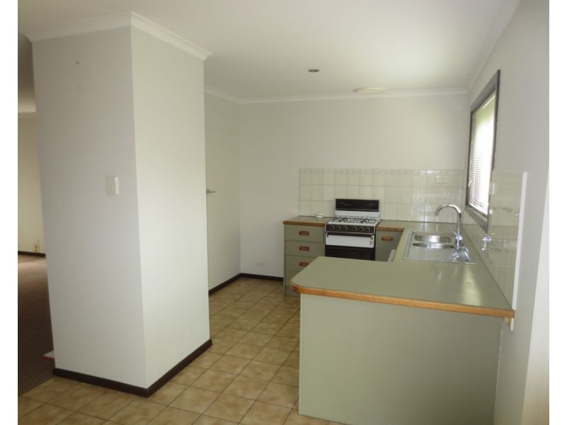 217 Victoria St, Altona Meadows VIC 3028