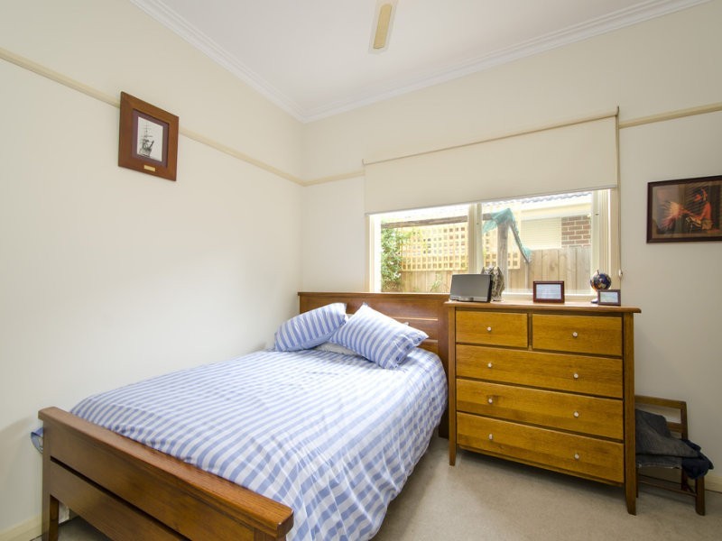 18 Maidstone Street, Altona VIC 3018