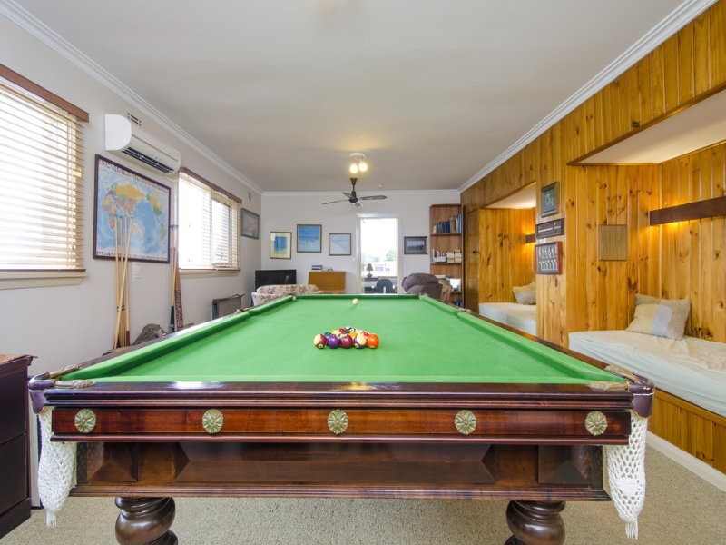 18 Maidstone Street, Altona VIC 3018