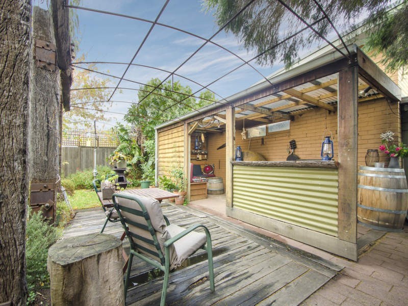 18 Maidstone Street, Altona VIC 3018