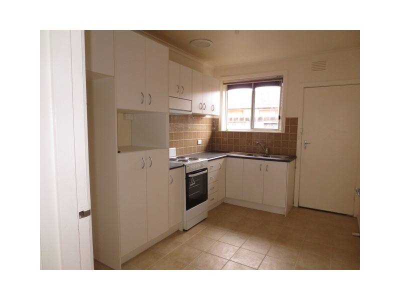 3/94 Saltley Street, South Kingsville VIC 3015