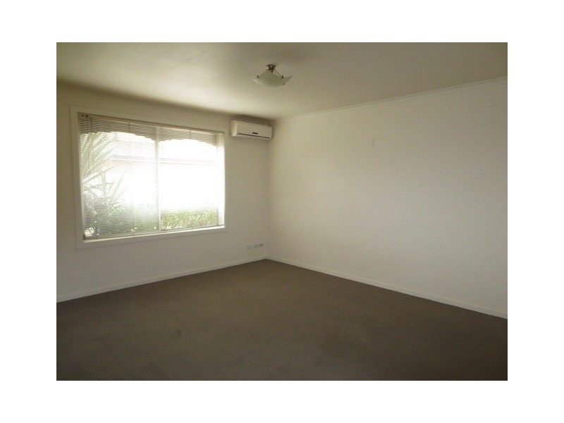 3/94 Saltley Street, South Kingsville VIC 3015