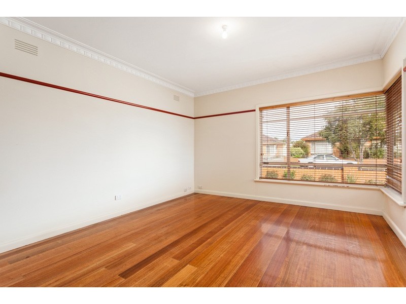 54 May Street, Altona North VIC 3025