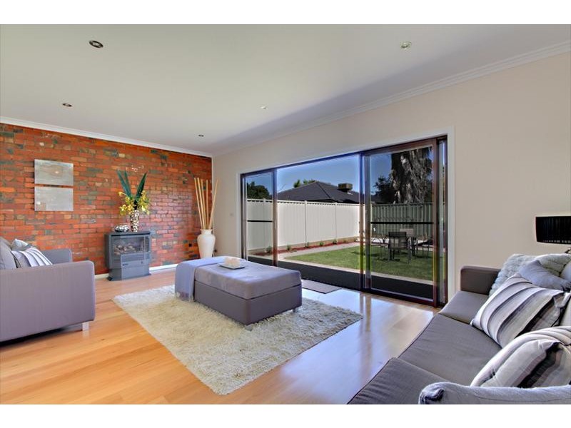 12 Wilga Avenue, Altona VIC 3018