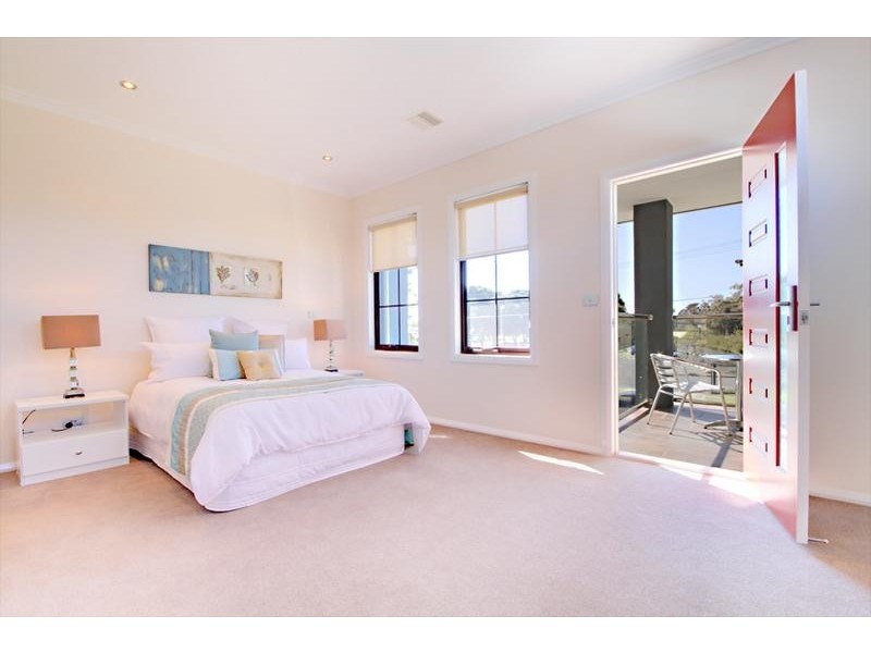 12 Wilga Avenue, Altona VIC 3018