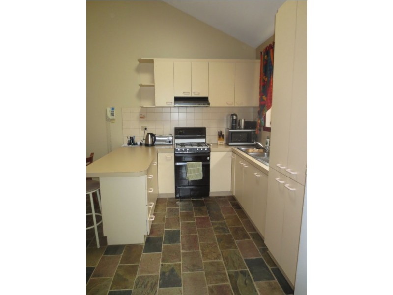 2/79 Orville Street, Altona Meadows VIC 3028