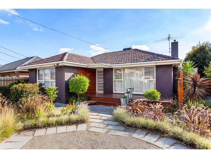 37 Amaranth Avenue, Altona North VIC 3025