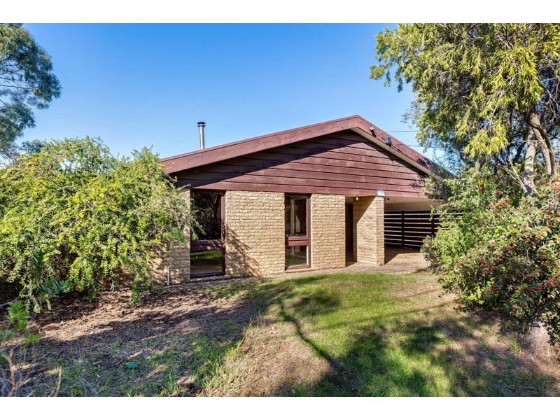 8 Lunn Court, Altona Meadows VIC 3028