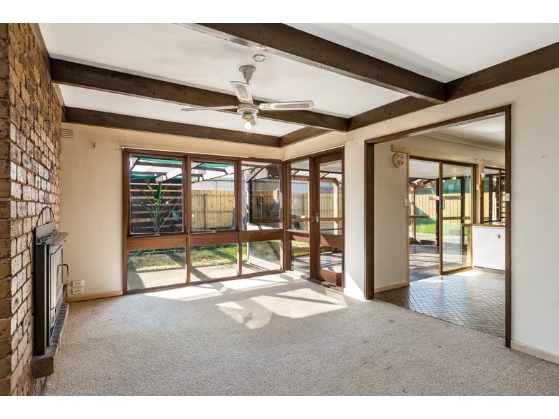 8 Lunn Court, Altona Meadows VIC 3028