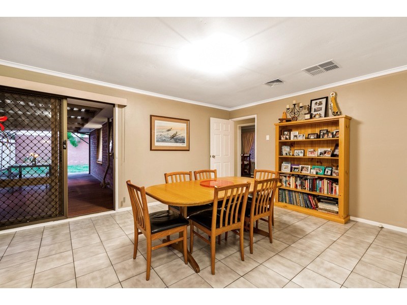 12 Birrell Court, Altona Meadows VIC 3028