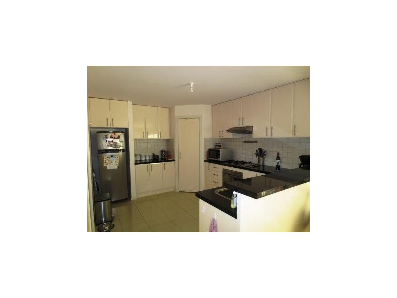 3/32 Civic Parade, Altona VIC 3018