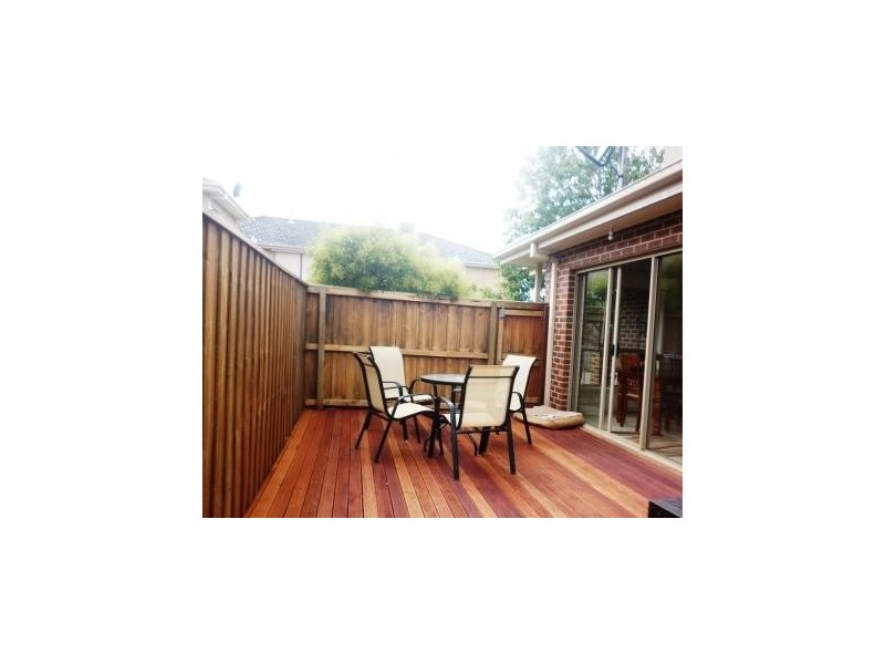 3/32 Civic Parade, Altona VIC 3018