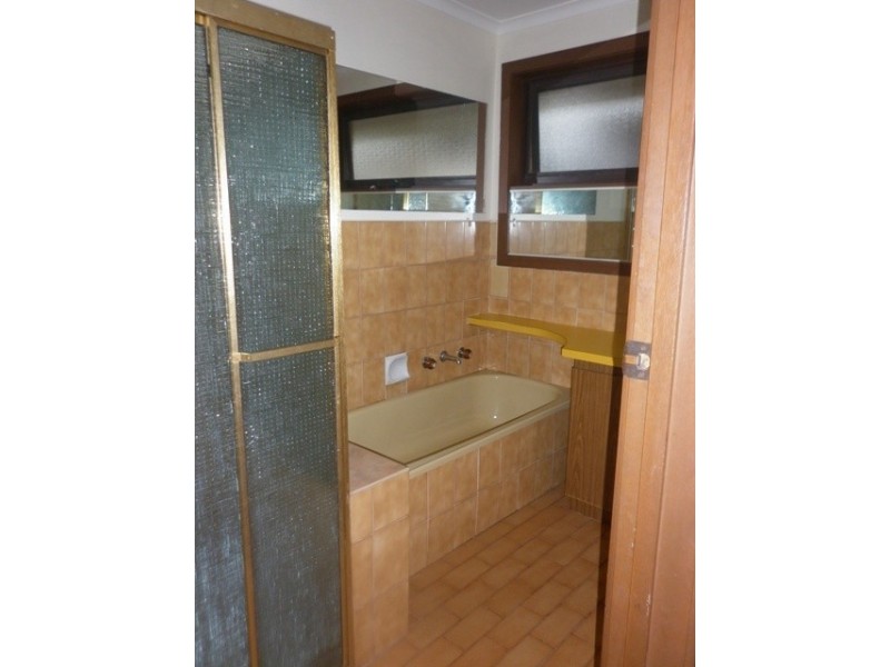 3 Pyramus Place, Altona Meadows VIC 3028