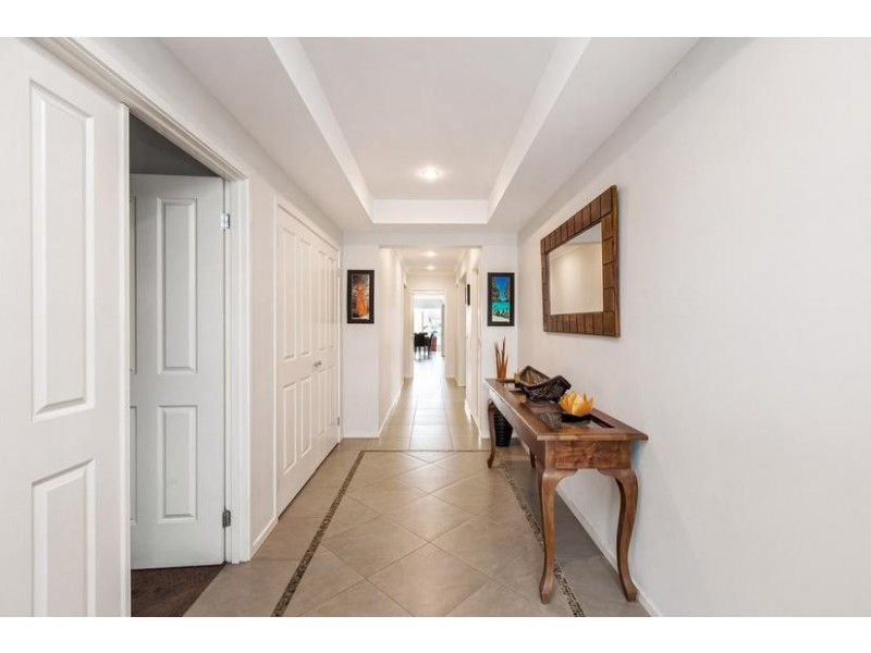 89 Waratah Drive, Altona Meadows VIC 3028