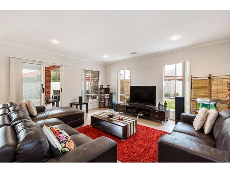 89 Waratah Drive, Altona Meadows VIC 3028