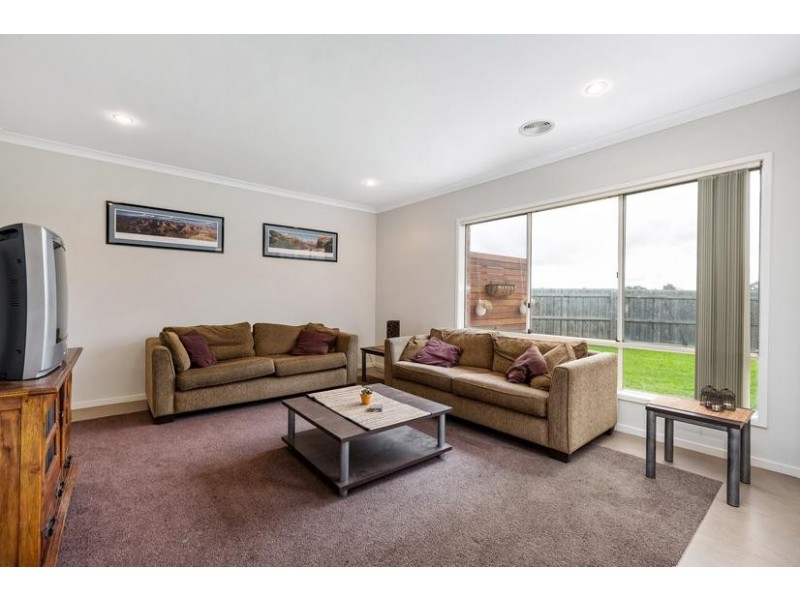 89 Waratah Drive, Altona Meadows VIC 3028