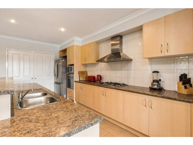 89 Waratah Drive, Altona Meadows VIC 3028
