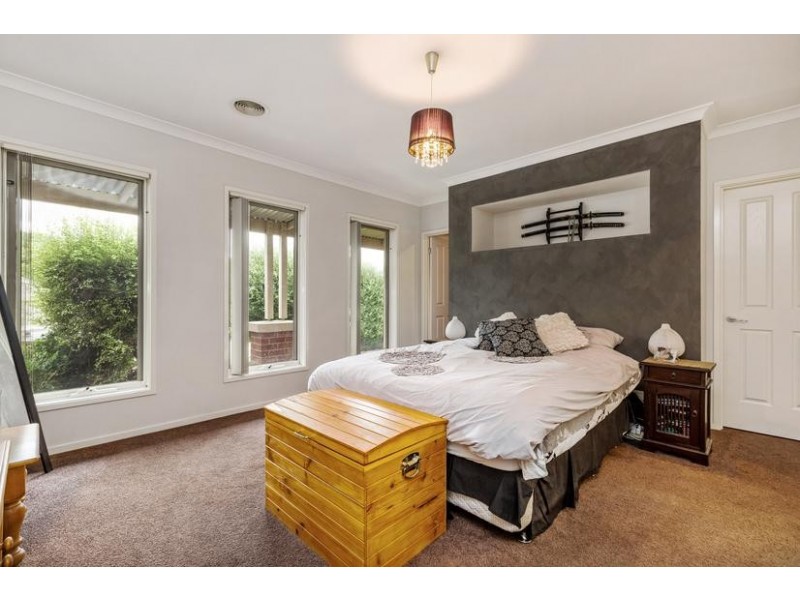 89 Waratah Drive, Altona Meadows VIC 3028
