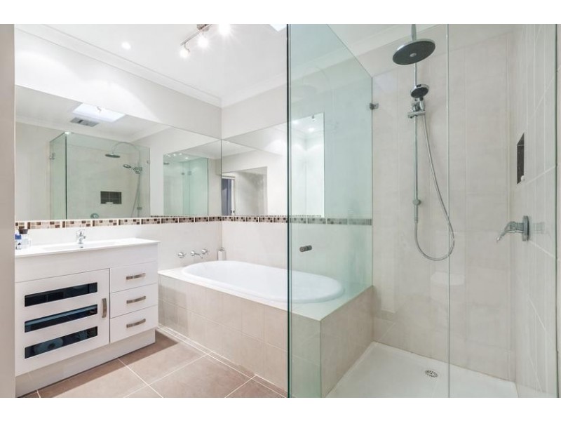 89 Waratah Drive, Altona Meadows VIC 3028